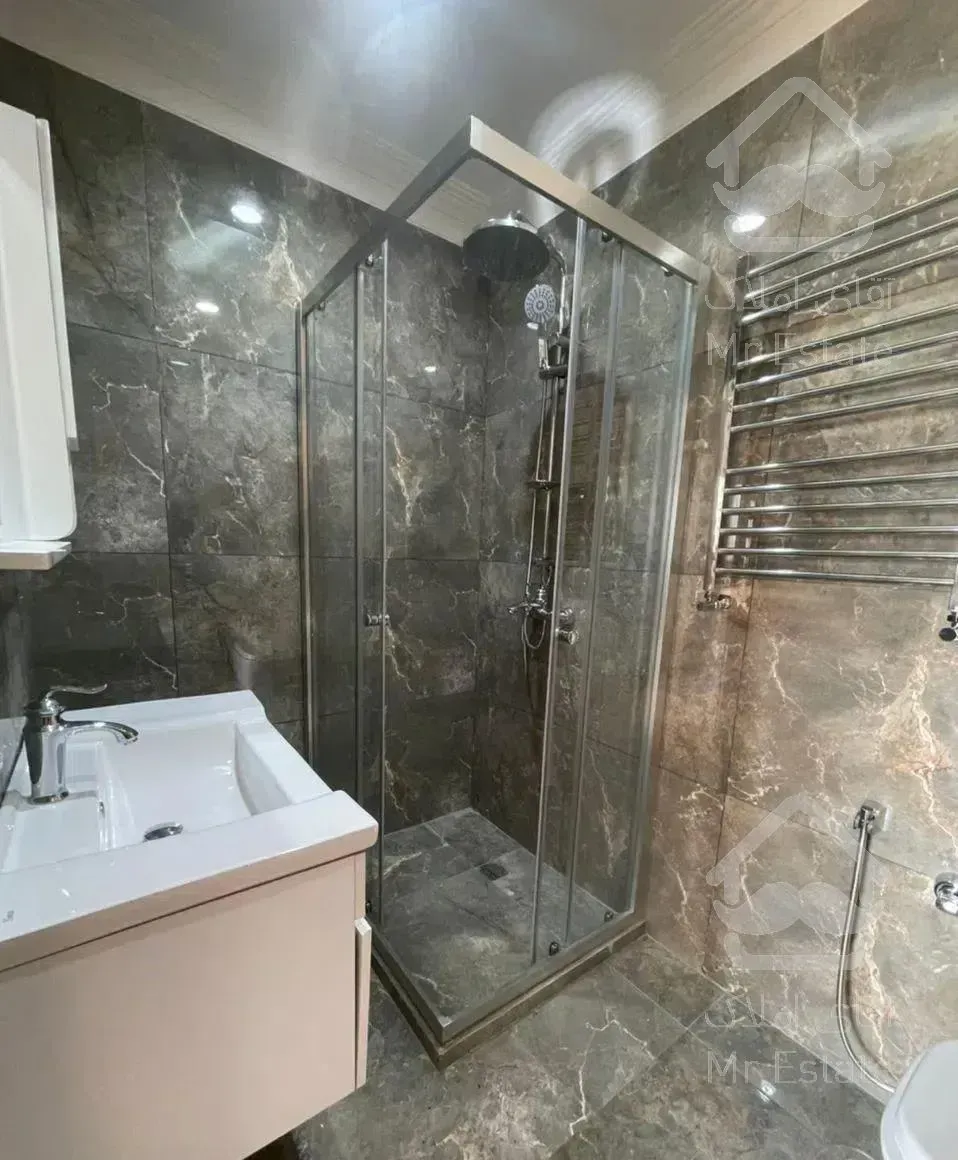 آپارتمان ۲۸۴ متر/۴ پارکینگ سندی/فول مشاعات