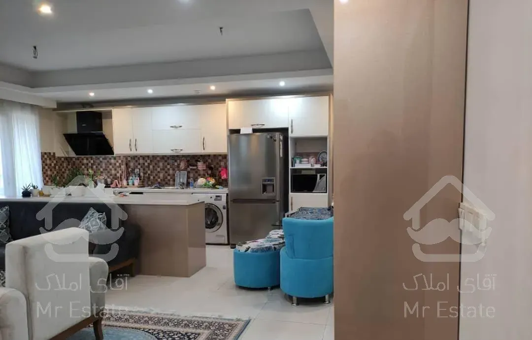 ۹۰ متری دو خوابه دریاچه باملند