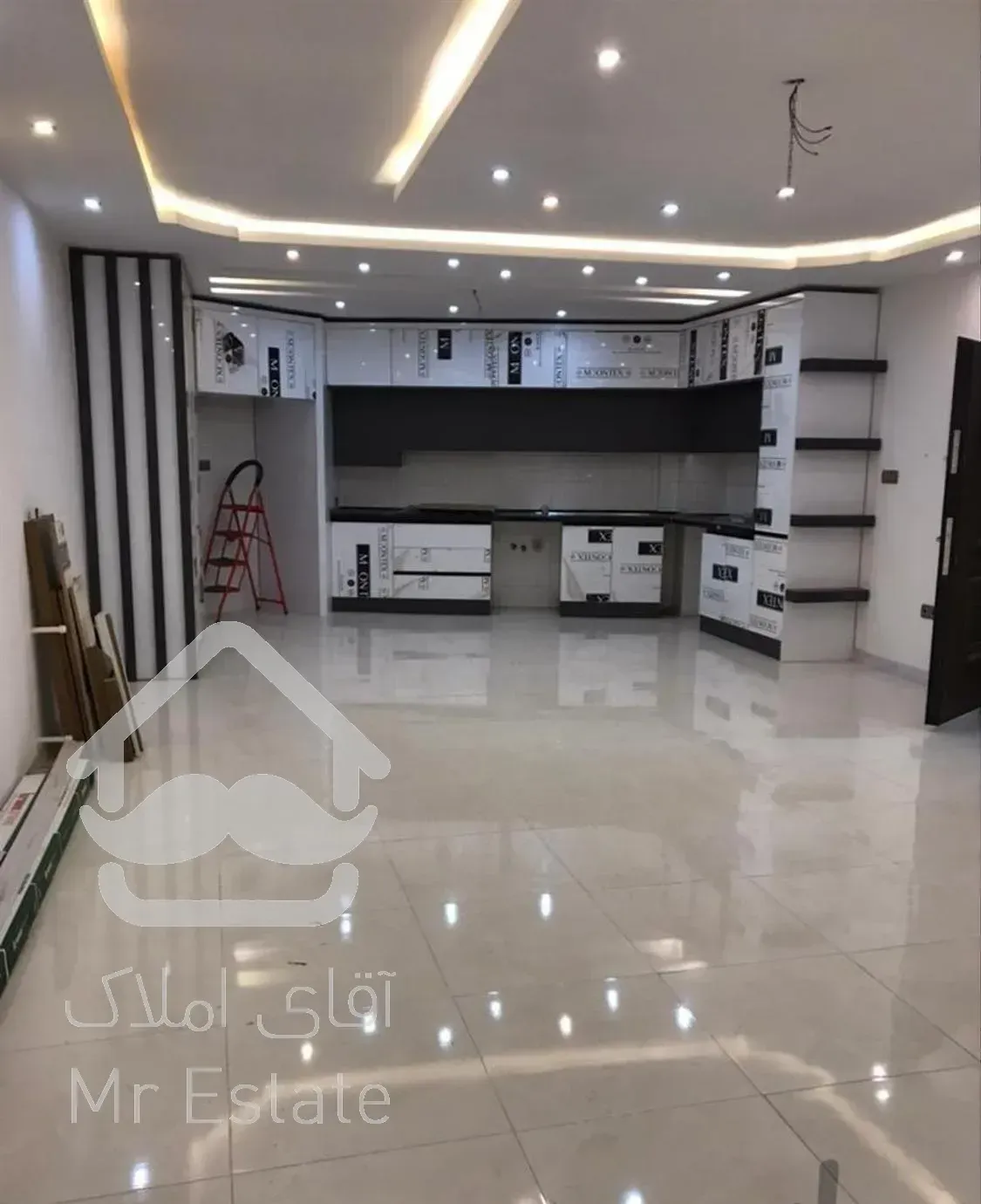 آپارتمان ۱۲۰ متری کلیدنخورده میدان معلم