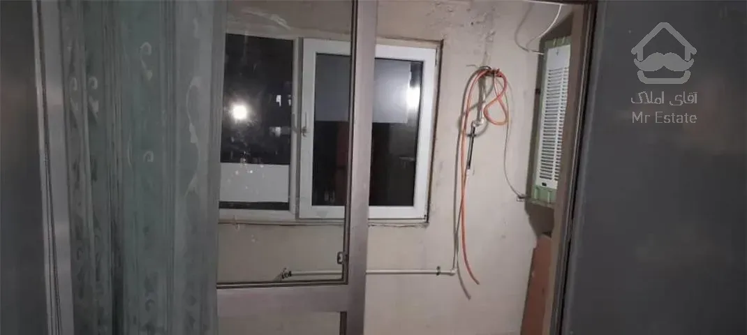 90 متر با تراس 82 متری-تا 14 روز آینده