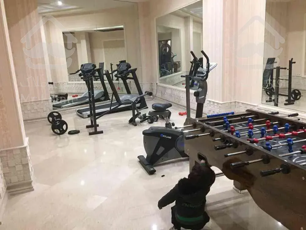 آپارتمان ۳۰۰ متری فول امکانات نیاوران