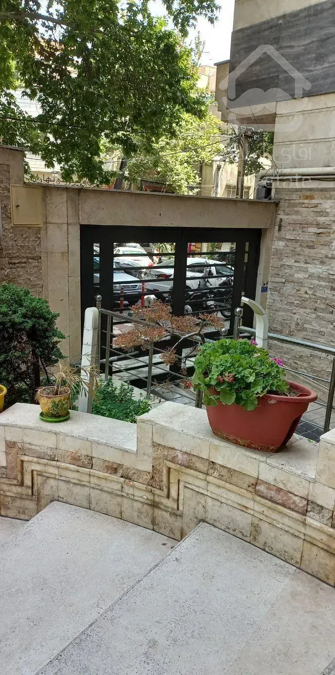 آپارتمان۱۳۰متر۳خواب غرق نورقلهک