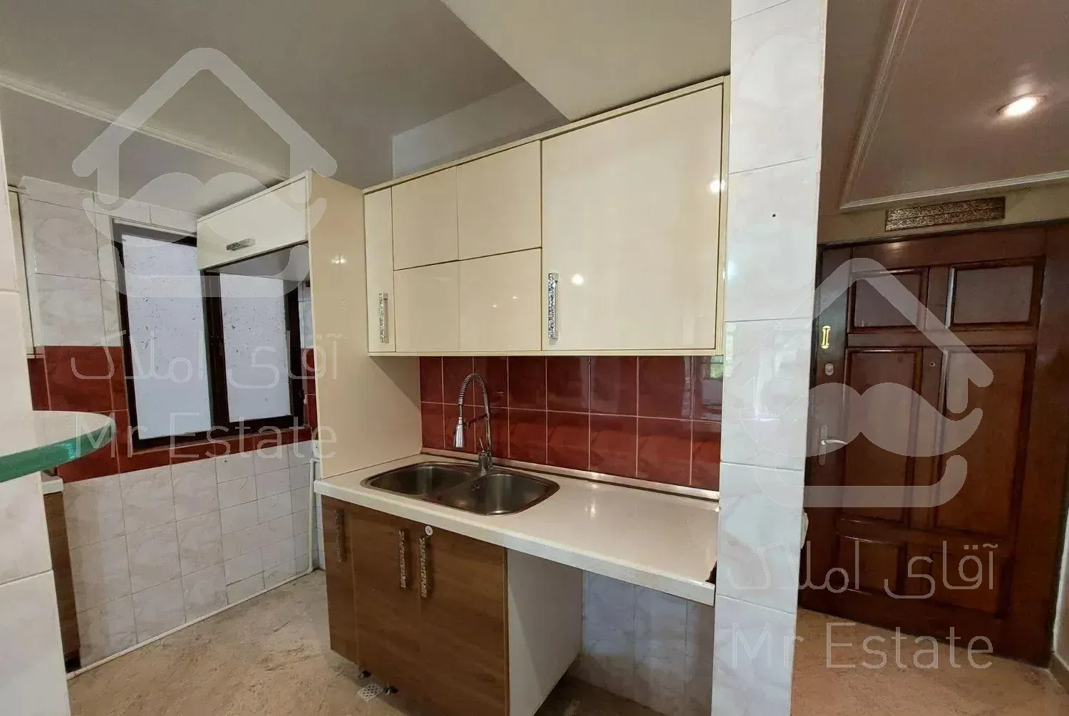 ۹۴متری ۲خوابه فول امکانات