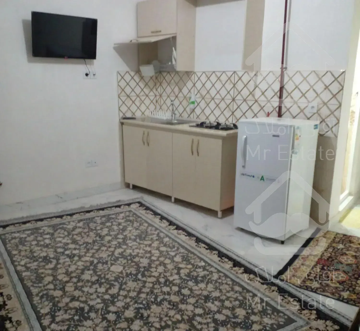 سوئیت ۵ واحد دربست نوساز تمیز با پارکینگ