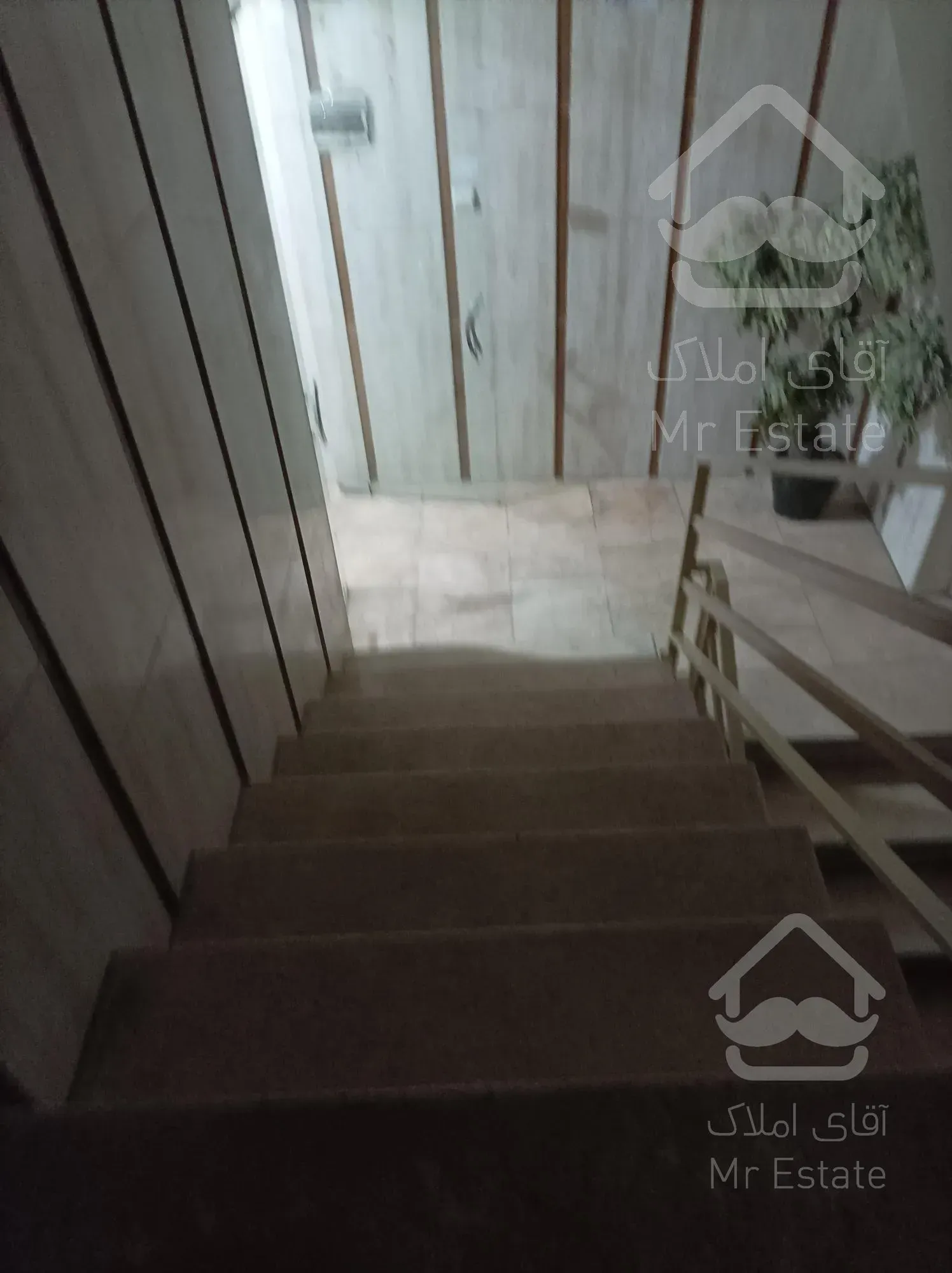 اپارتمان فوری با پارکینگ ۱۳۵۰زیر قیمت متری ۲۰۵۰۰پارکینگ ۱۰۰