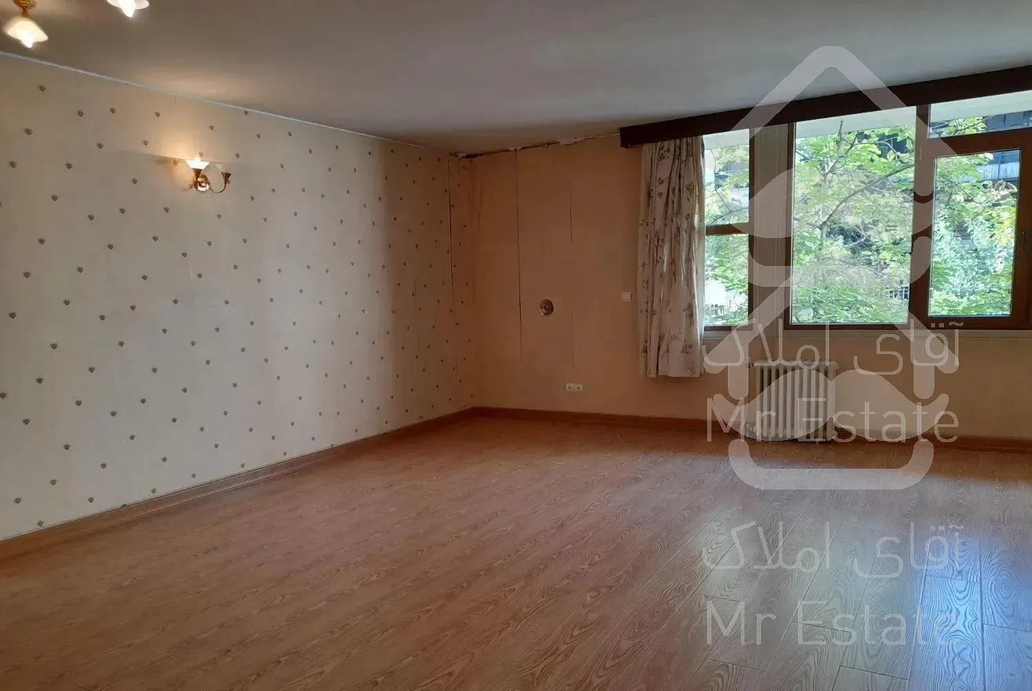 آپارتمان ۲۳۰ متر تکواحدی ۳ خوابه آرژانتین غرق نور