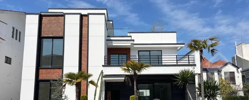 فروش ۴۲۰متر ویلا تریبلکس پلاک دوم شهرک دریاکنار