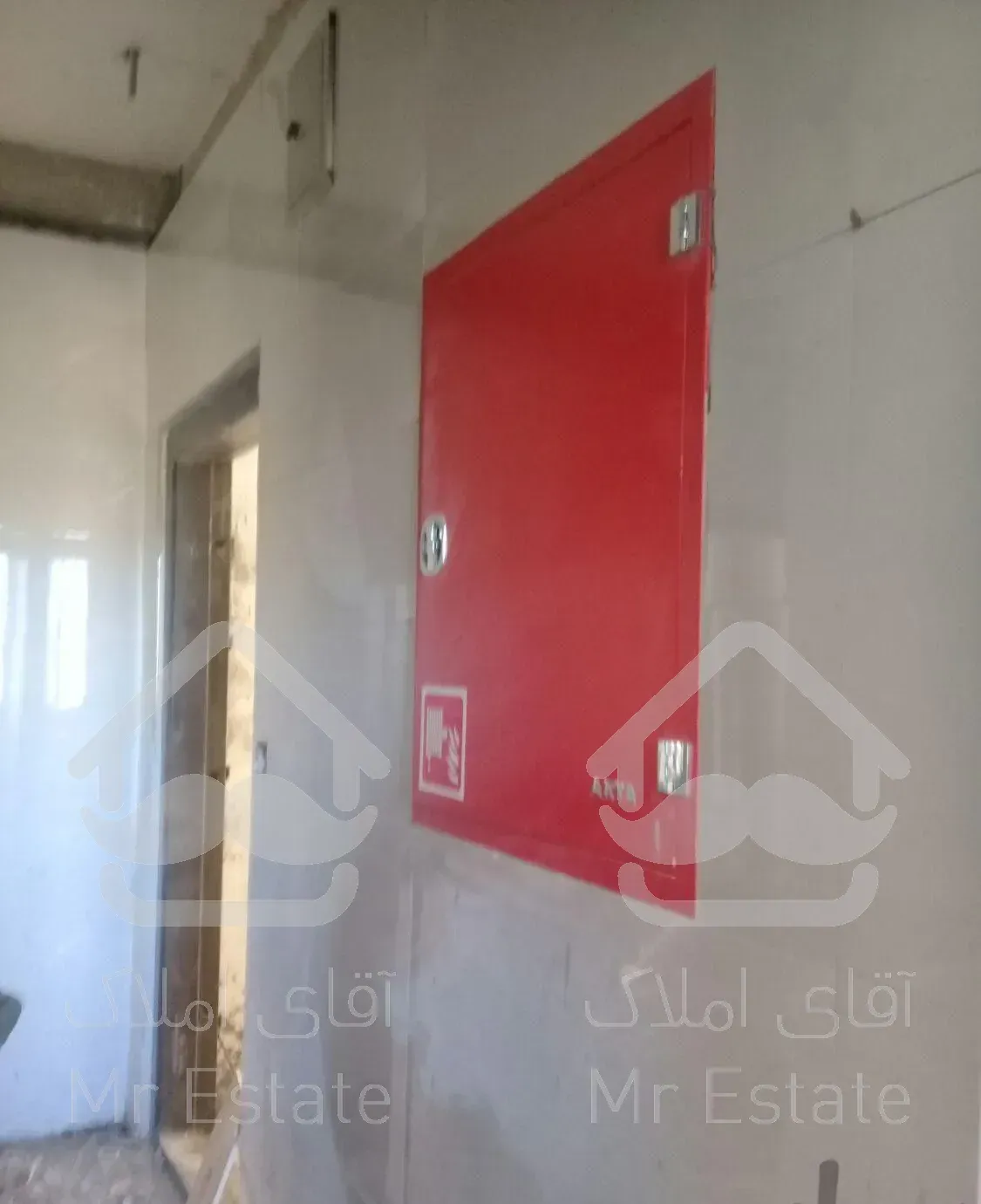 انجام کارهای کاشی وسرامیک و سنگ نما