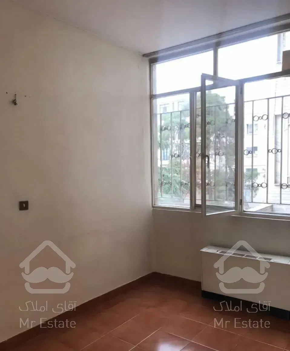 میرداماد/ 100متر 2خواب / 800 رهن کامل