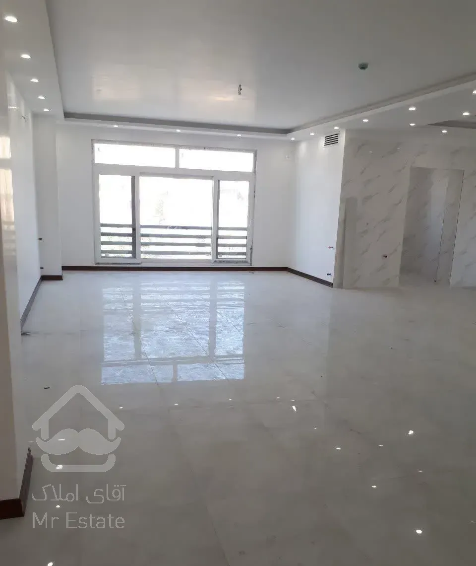 آپارتمان  بالاتر ازمیدان مادر/ 3 خواب/تک واحدی