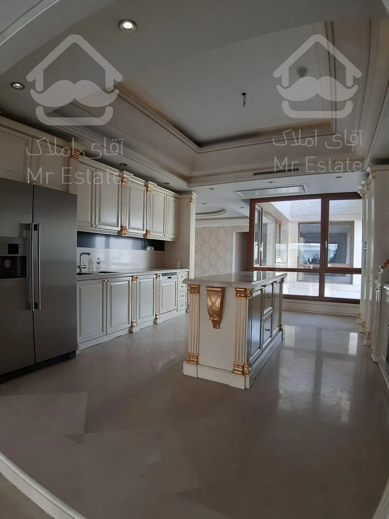 خرید آپارتمان 260 متری فرمانیه سنبل