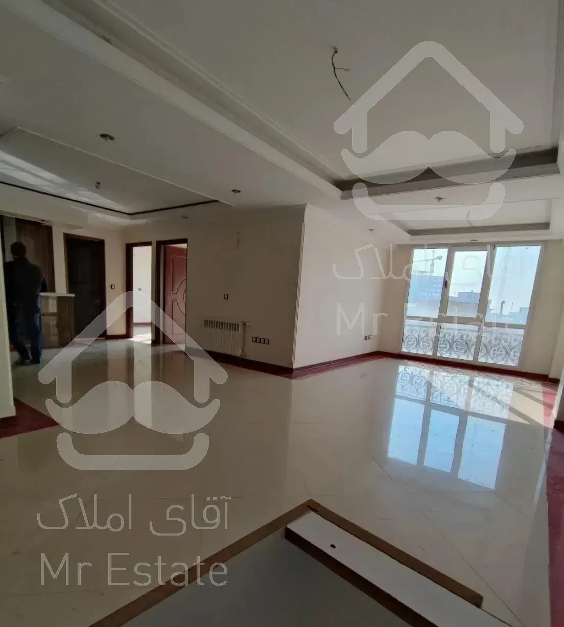 ۱۰۰ متر*دو پارکینگ*جنوبی*بدون شارژ ماهیانه