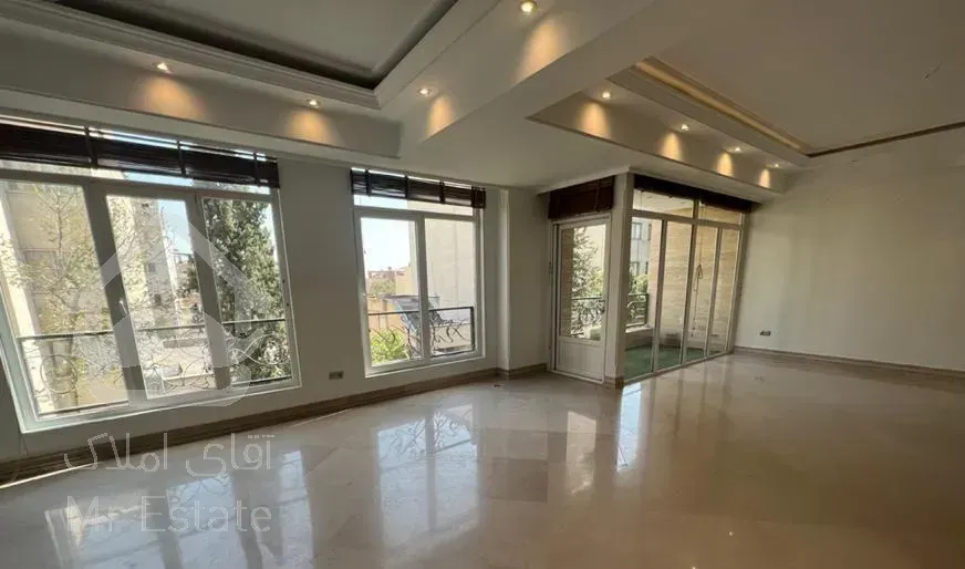 ۱۵۰متر/۳خواب‌/۲ پارکینگ/تک واحدی/تاپ لوکیشن