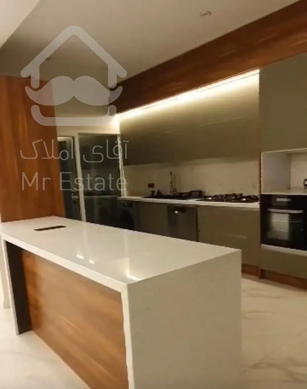 145متر پارک ملت مشابه نوساز**مناسب عروس و داماد **