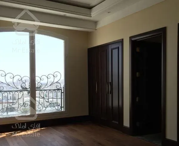 نیاوران  فرعی تاپ در جمشیدیه  ۱۵۱متر