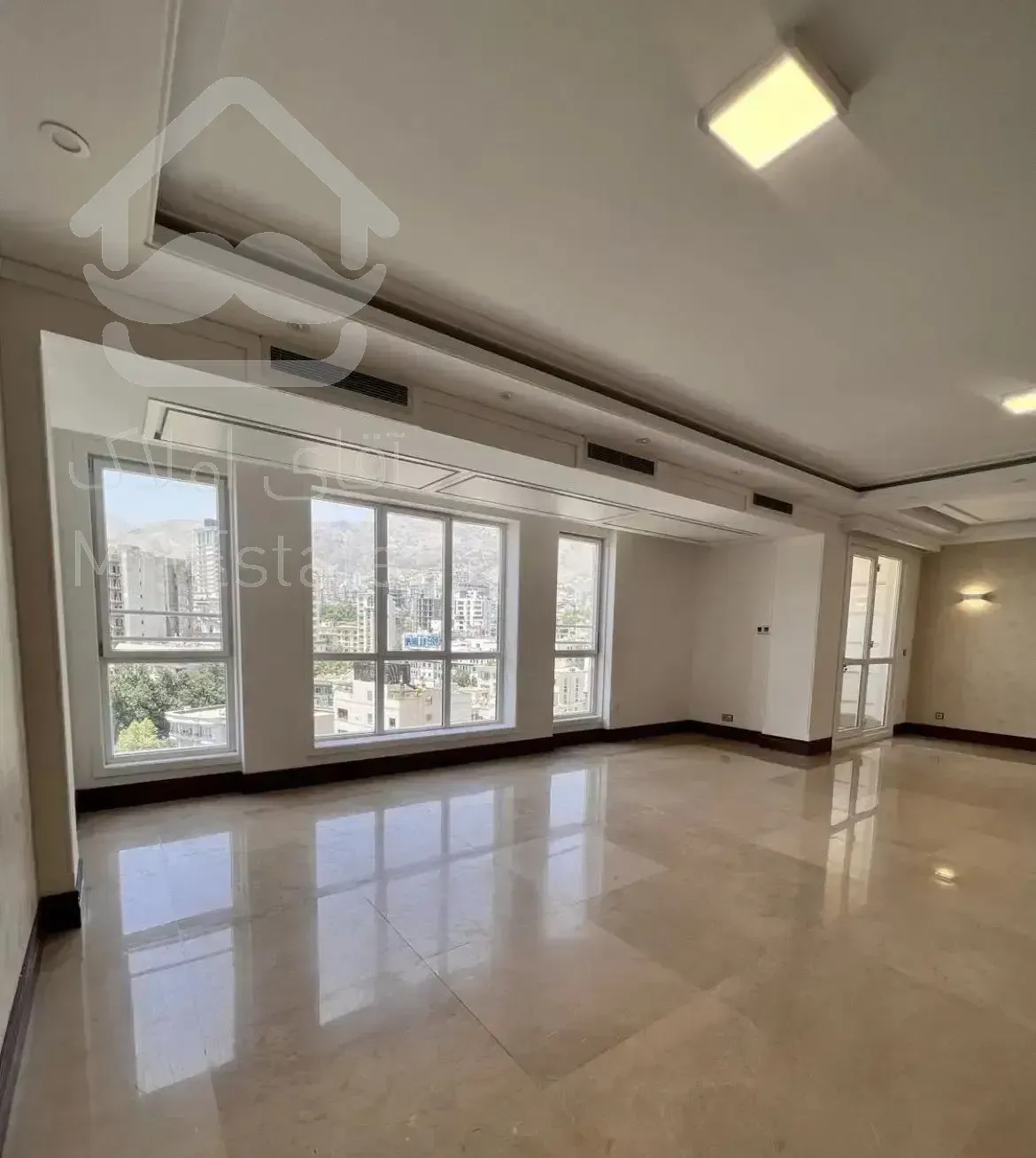 ۱۷۰متر۳خواب(نوساز)دوپارکینگ سندی(تک واحدی