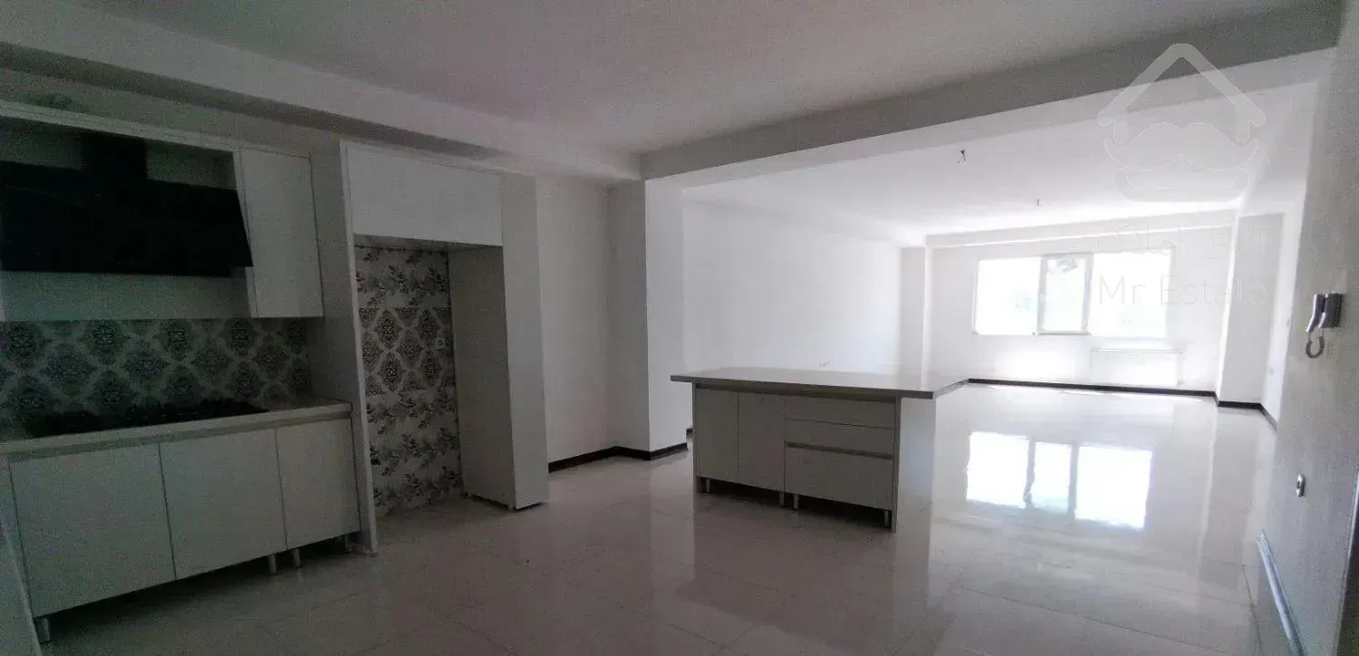 آپارتمان ۱۳۵ متری/ سه خواب /نزدیک مترو