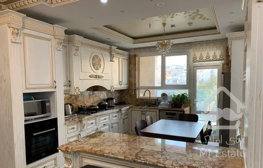 ۱۱۰متر ۲خوابه نفت شمالی تراس بزرگ *(۶ساله)*