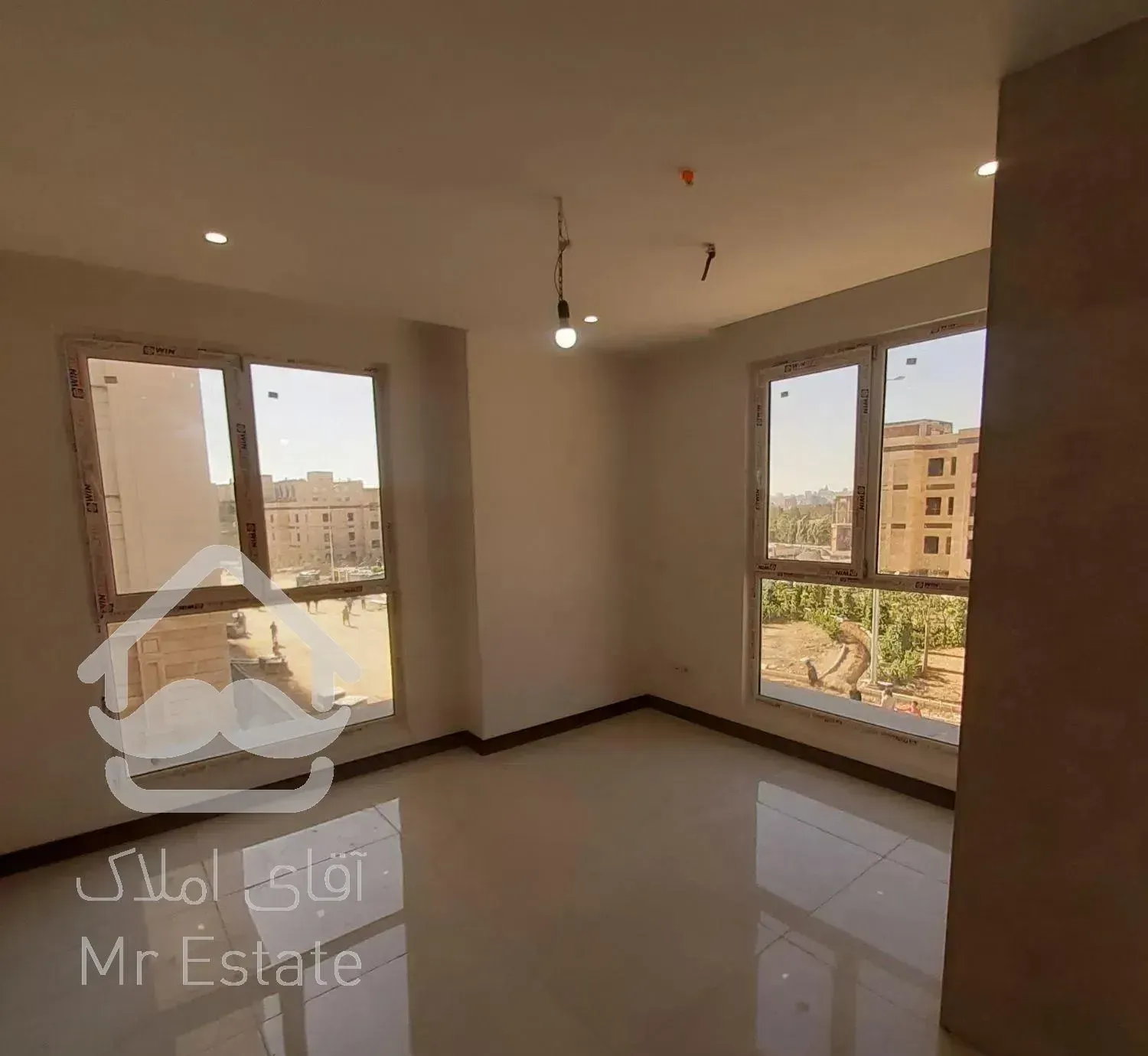 ۱۸۰ متر/نوساز/ پاسداران/پروژه رزیدنتال رونیکاپالاس