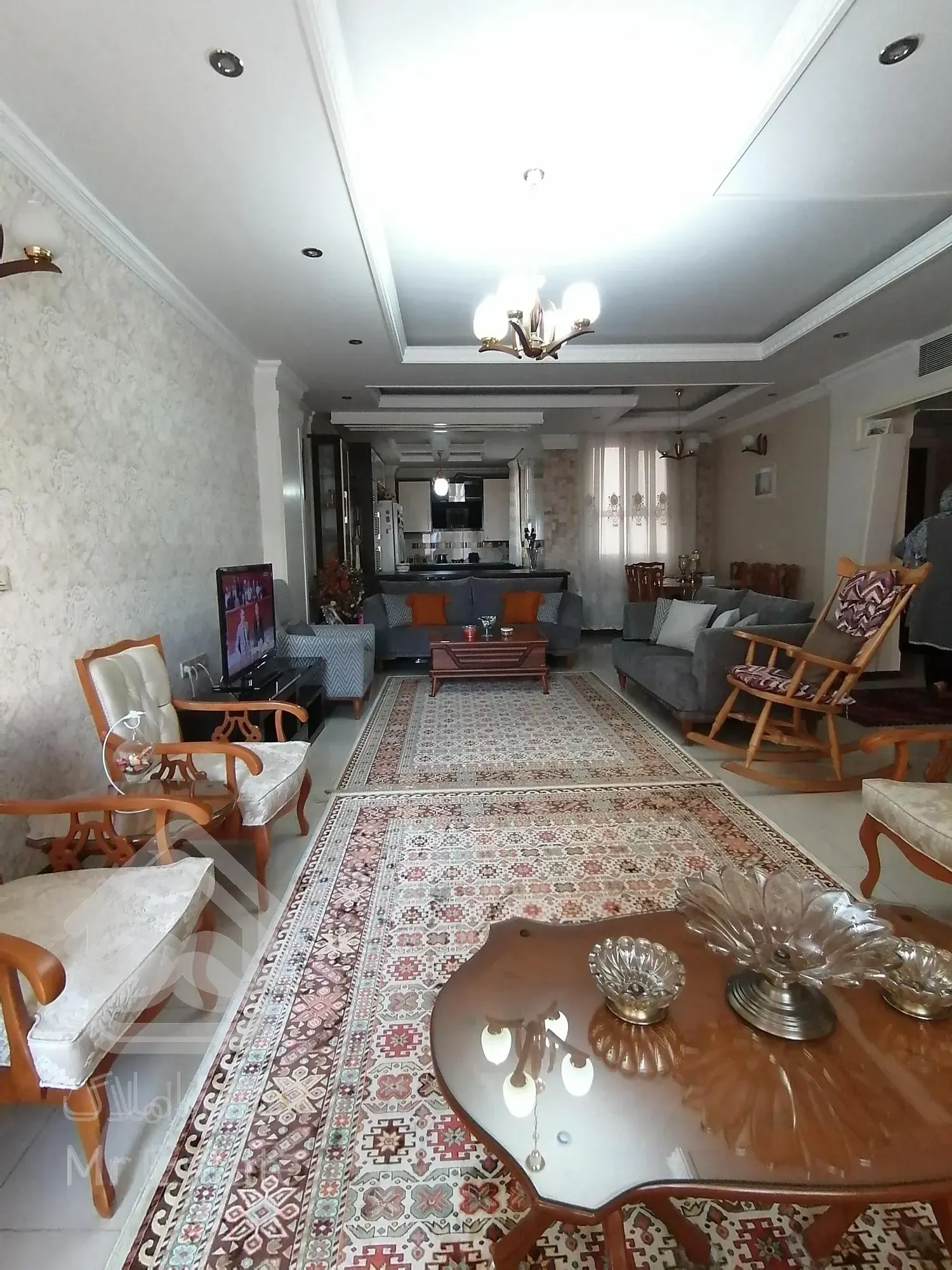 خرید آپارتمان 96متر دو خواب سالن پرده خور