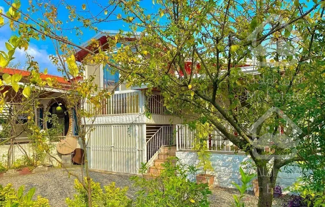 ویلا باغ/نیم پیلوت300متری3خواب/مبله/سنددار شهرکی