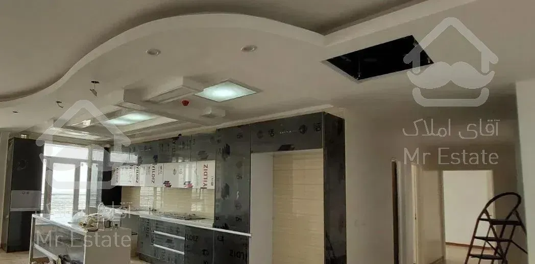 ۱۳۶ متر ۳ خواب  در برج مروارید شهر