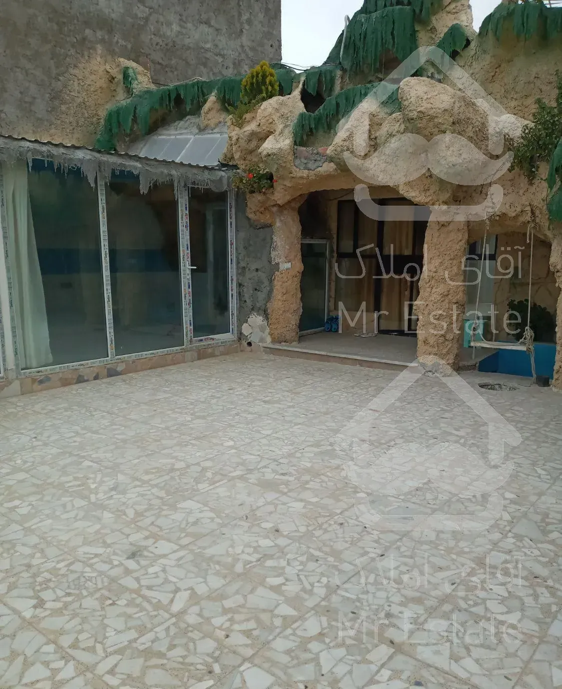 اجاره ویلا  فرح آباد همراه با استخر آب گرم