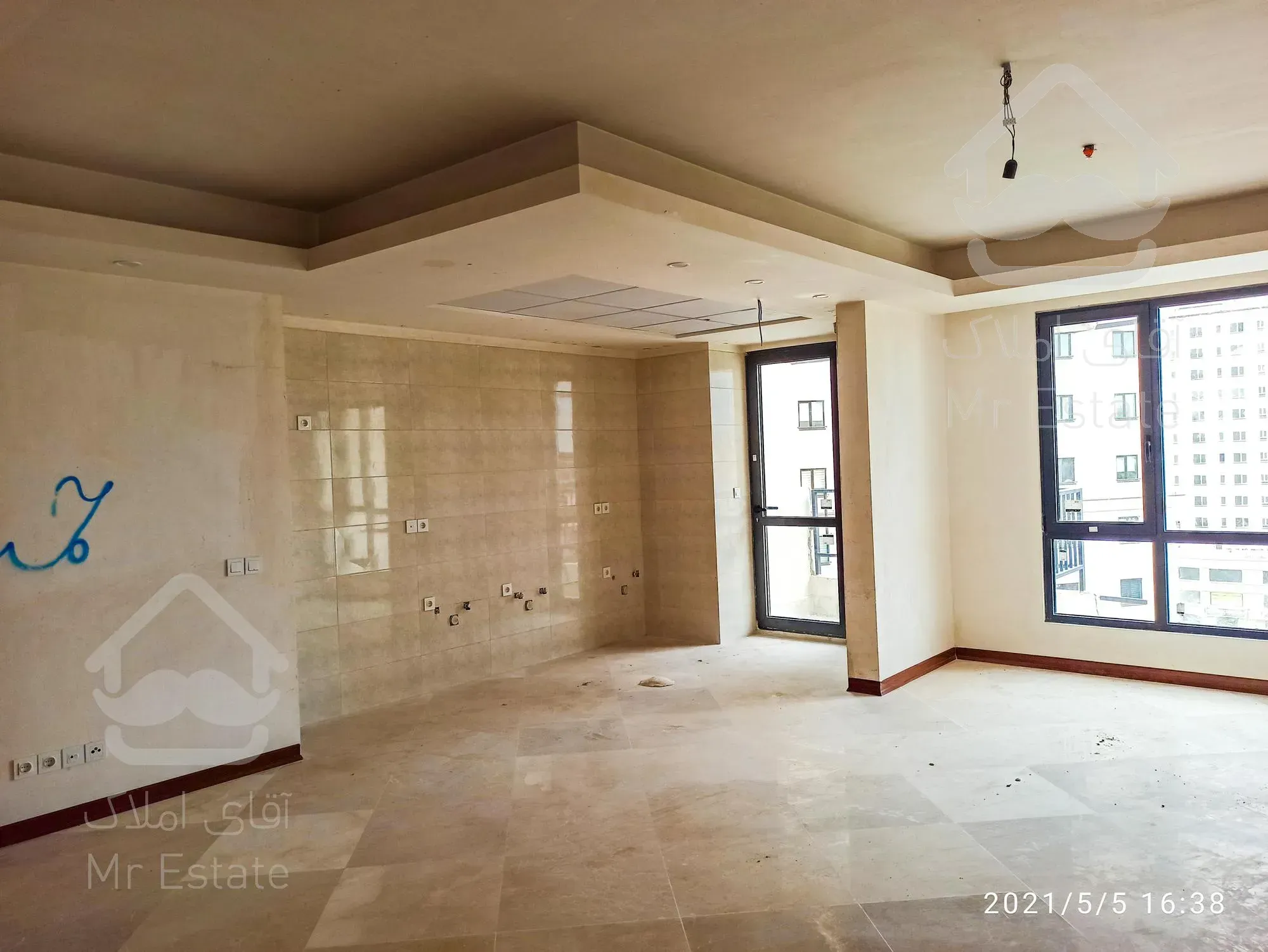 ۱۰۳.۵ متری ویو چیتگر