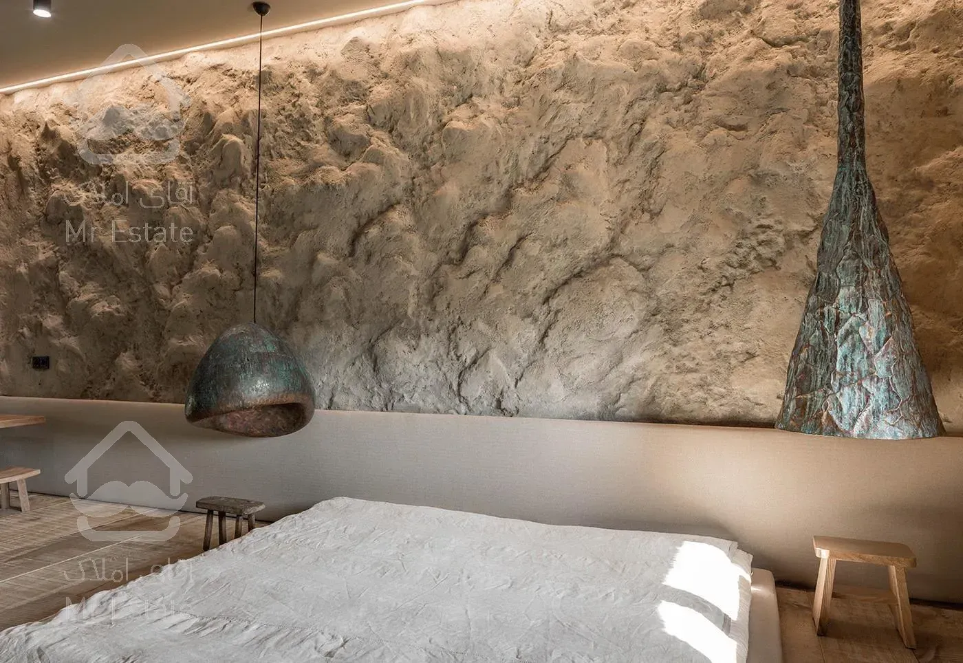 فرمانیه ثروتی، ۹۲۰ متر ویلای لوکس نوساز