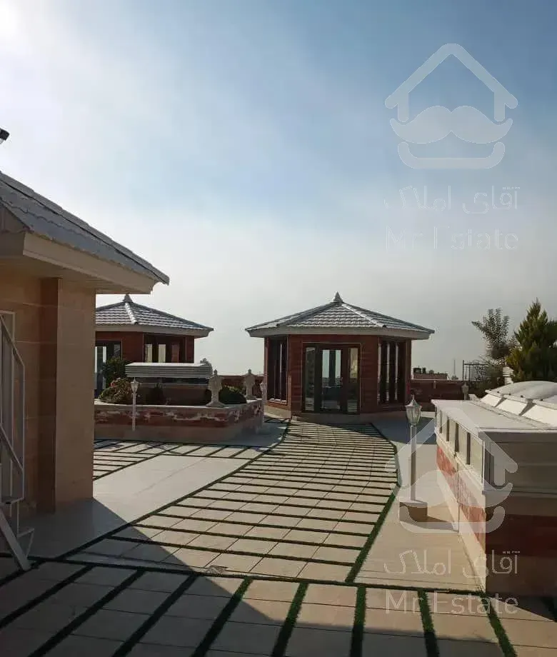 آپارتمان ۲۸۴ متر/۴ پارکینگ سندی/فول مشاعات