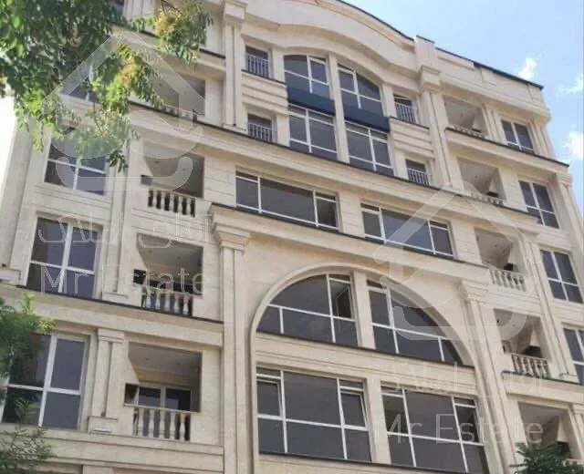 سعادت آباد ، بالای کاج / 150 متر 3 خواب