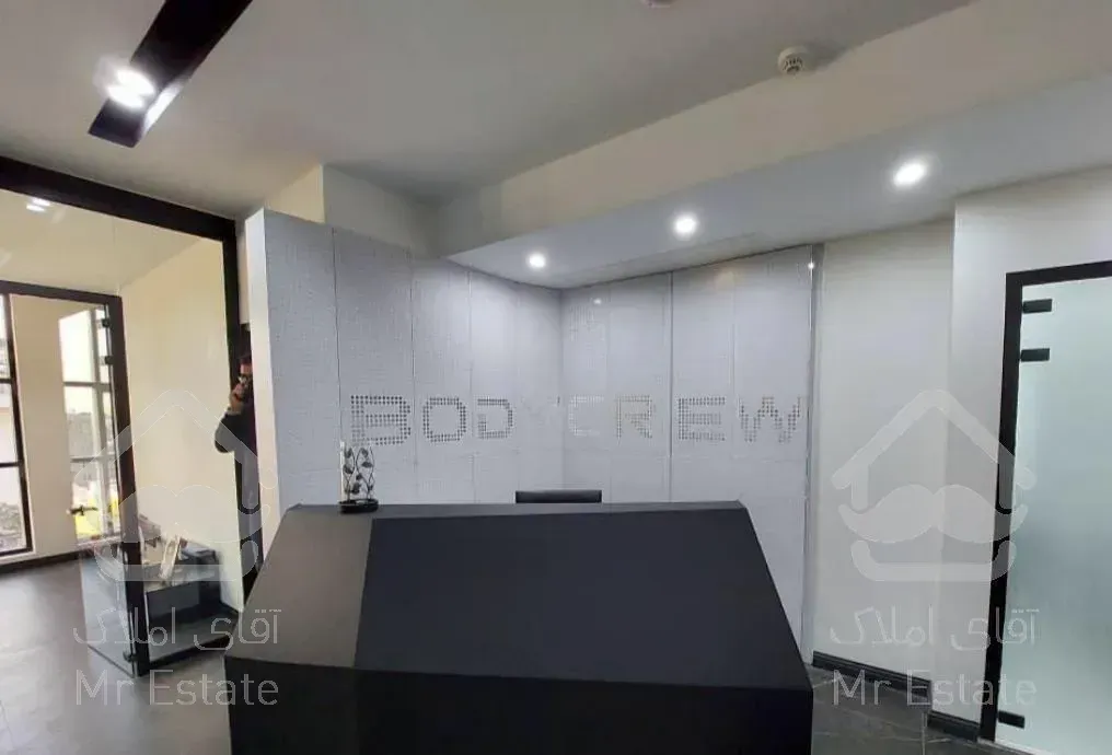 ۸۶ متر موقعیت اداری در مجتمع اداری