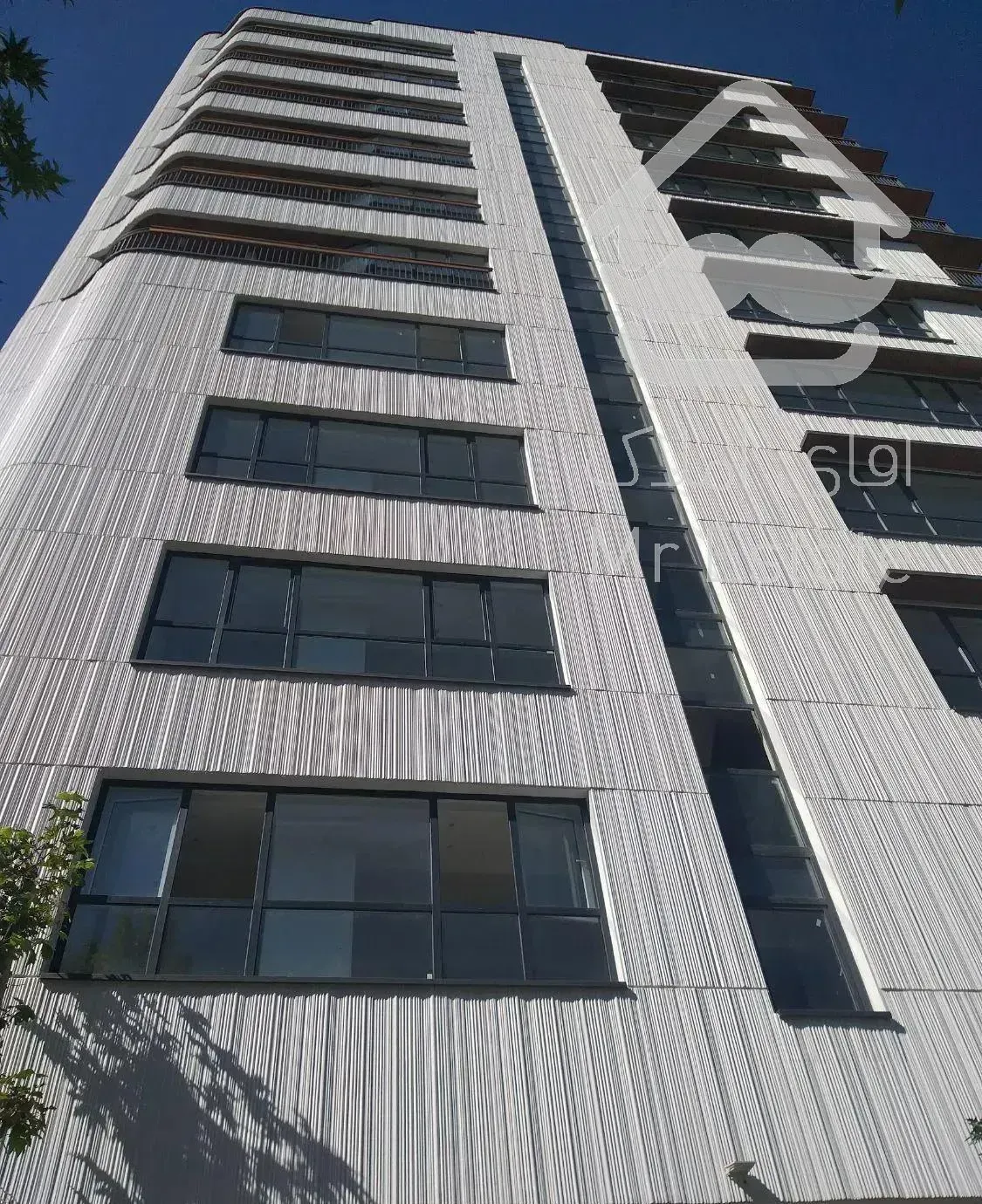 شیان ۱۴۹ متر خوش نقشه نوساز