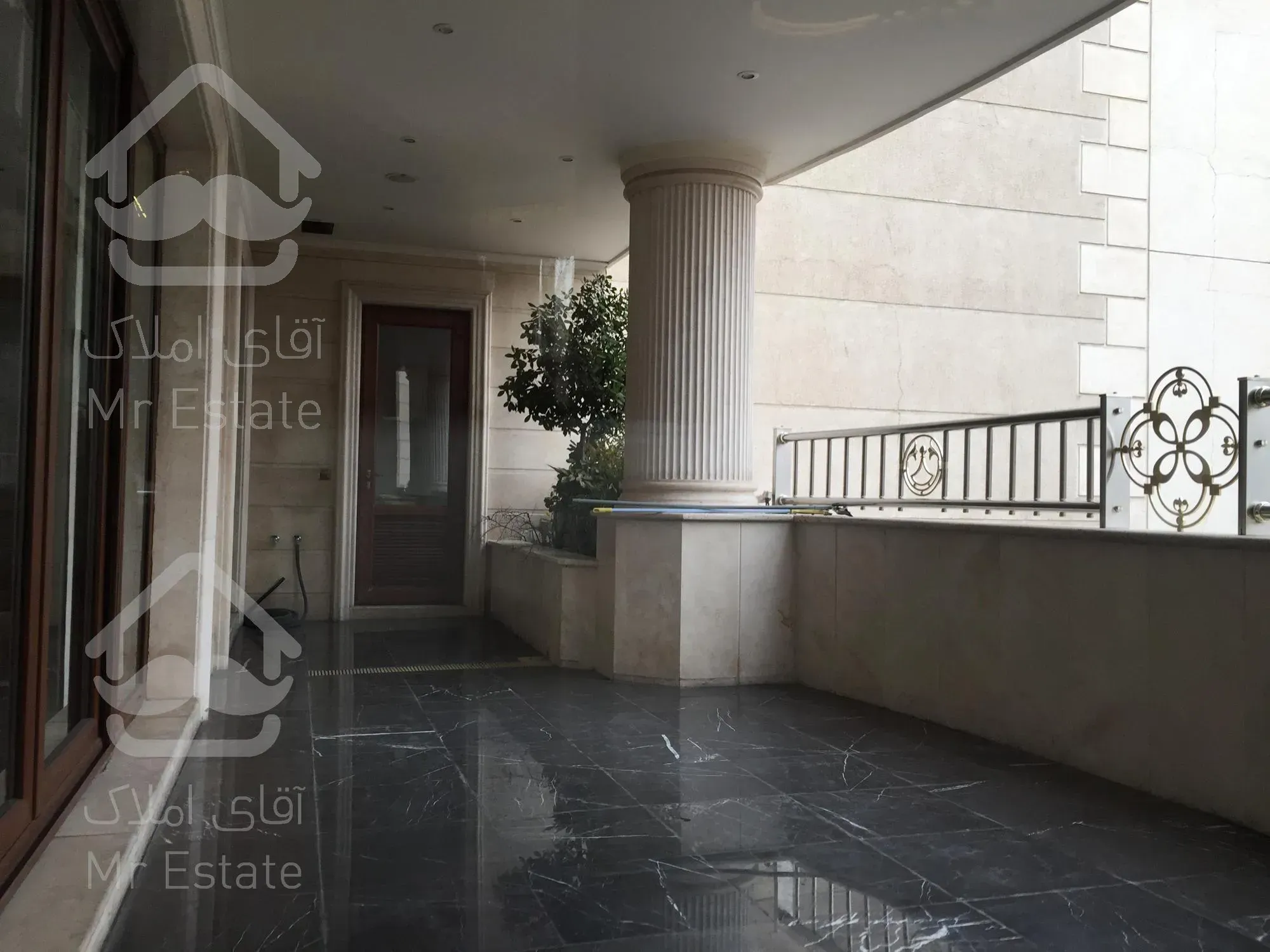 سنبل فروش ۴۲۵ متر کلاسیک تکواحدی مارکدار