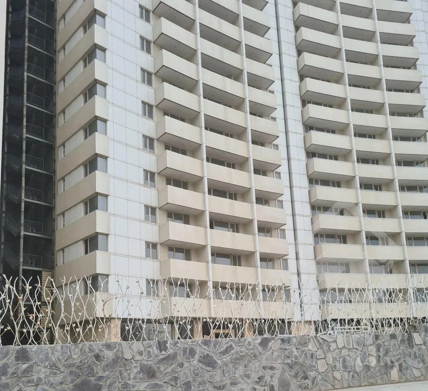 فروش اقساطی آپارتمان150متری برج های سپهرکوی امیریه