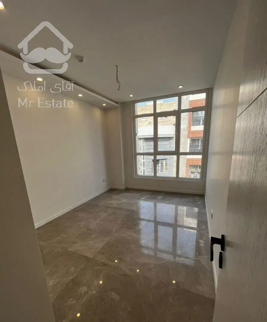 ۱۱۰ متر کلید نخورده تک واحدی فلامک