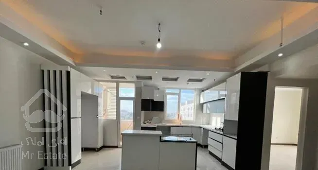 آپارتمان ۲خواب (دوپارکینگه)نصر(خانم هاشمی)