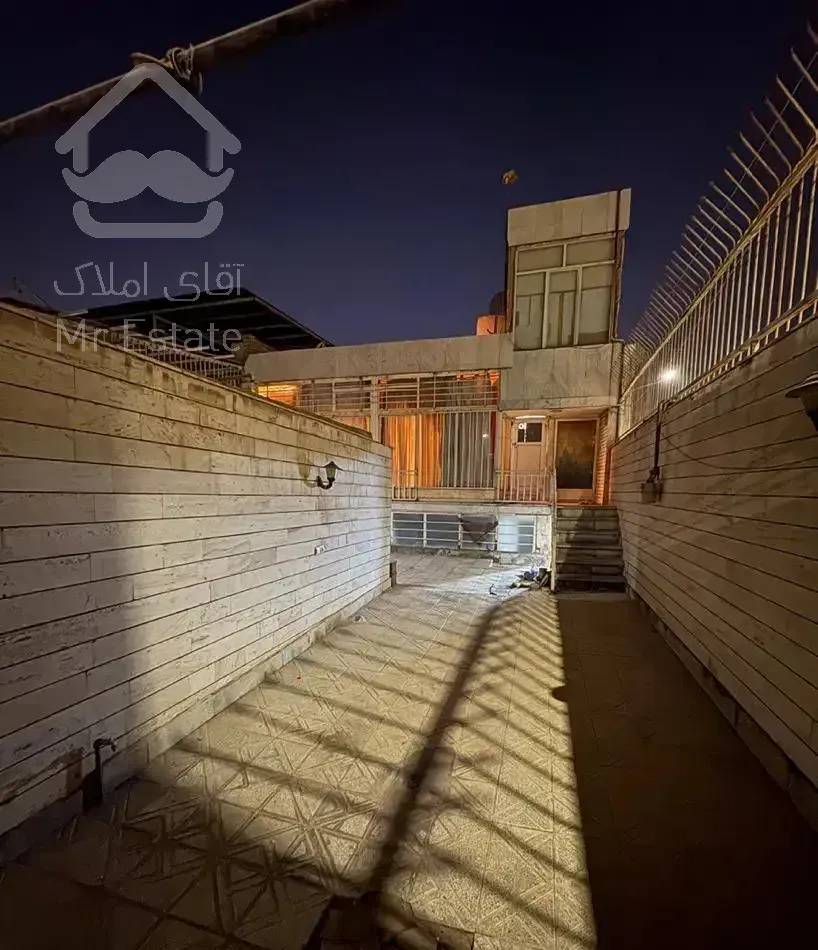 منزل ویلایی 144 متری در بهترین لوکیشن اصفهان