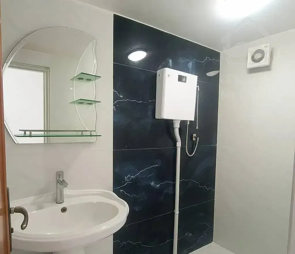 آپارتمان ۱۳۰ متری / سه خوابه / شهرک قائم