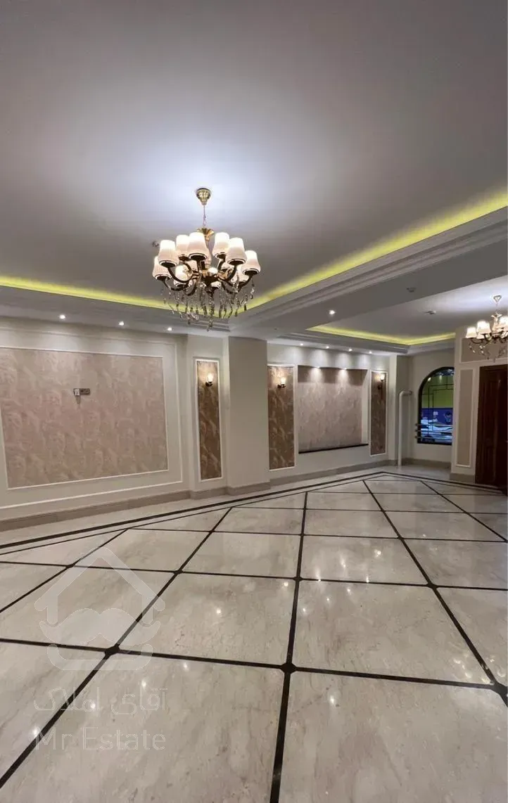 150متر/گوهردشت/نوساز/روبه آفتاب/2پارکینگ