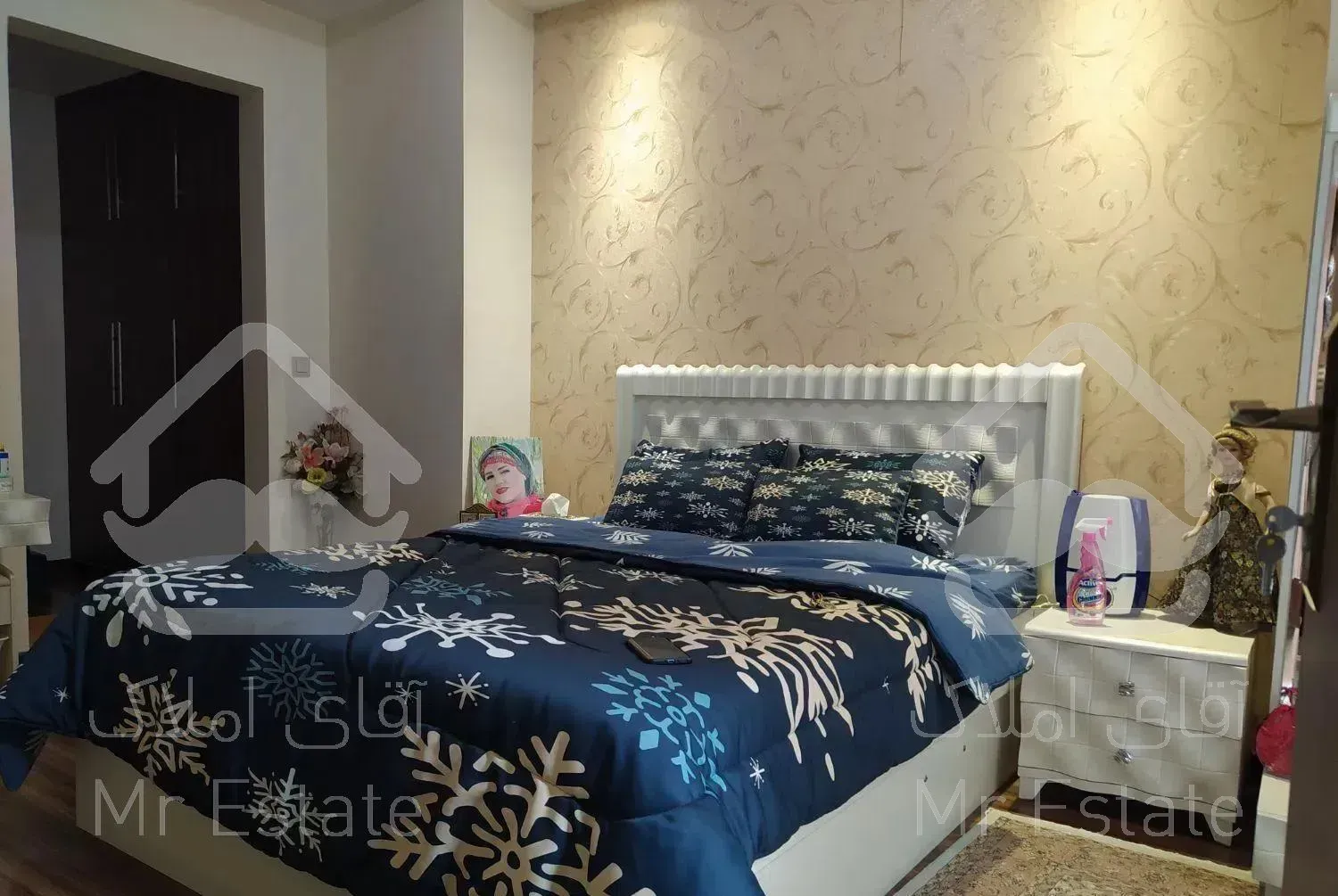 ۸۷متر //اندرزگو//طبقه پنجم