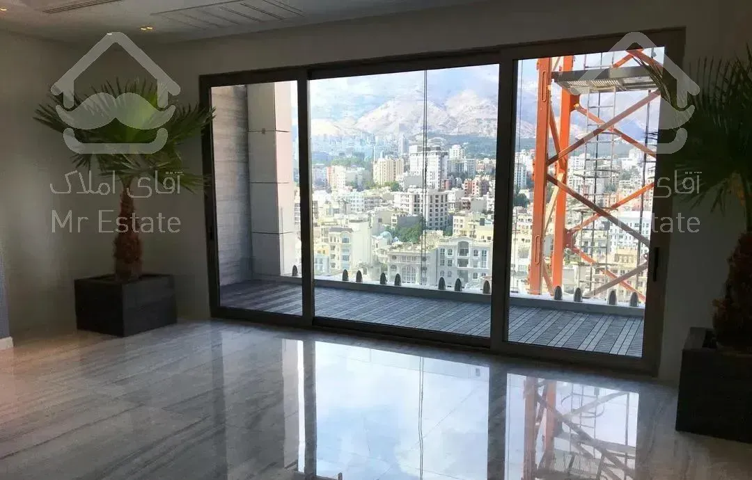 صاحبقرانیه220 متر