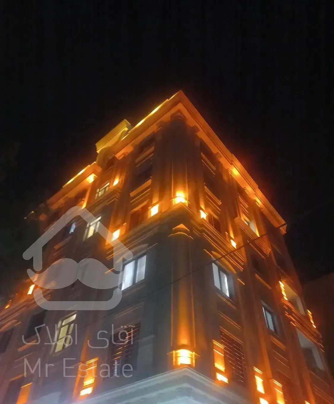 ۱۴۰ متری/سه خواب/رو به افتاب