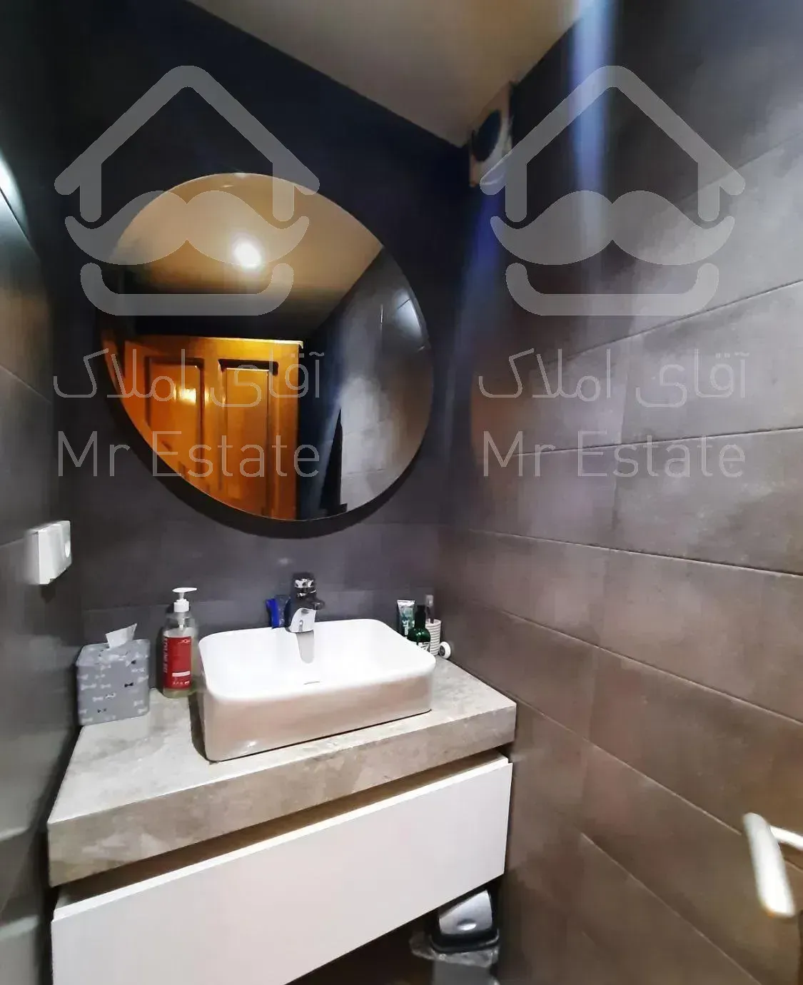 اندرزگو *۱۳۰متر۲خواب* ویو مشجر/تراس قابل چیدمان