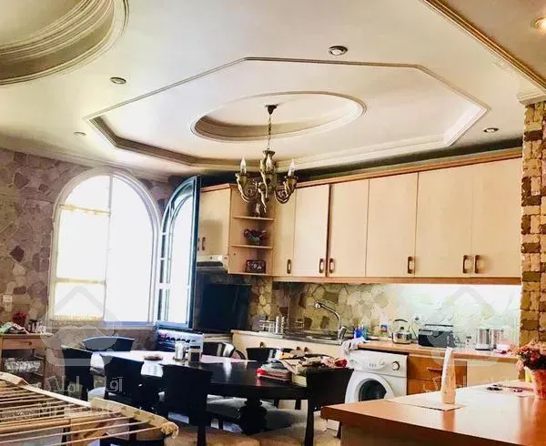 آپارتمان ۱۳۰ متر/فول امکانات/شمال کاشانی