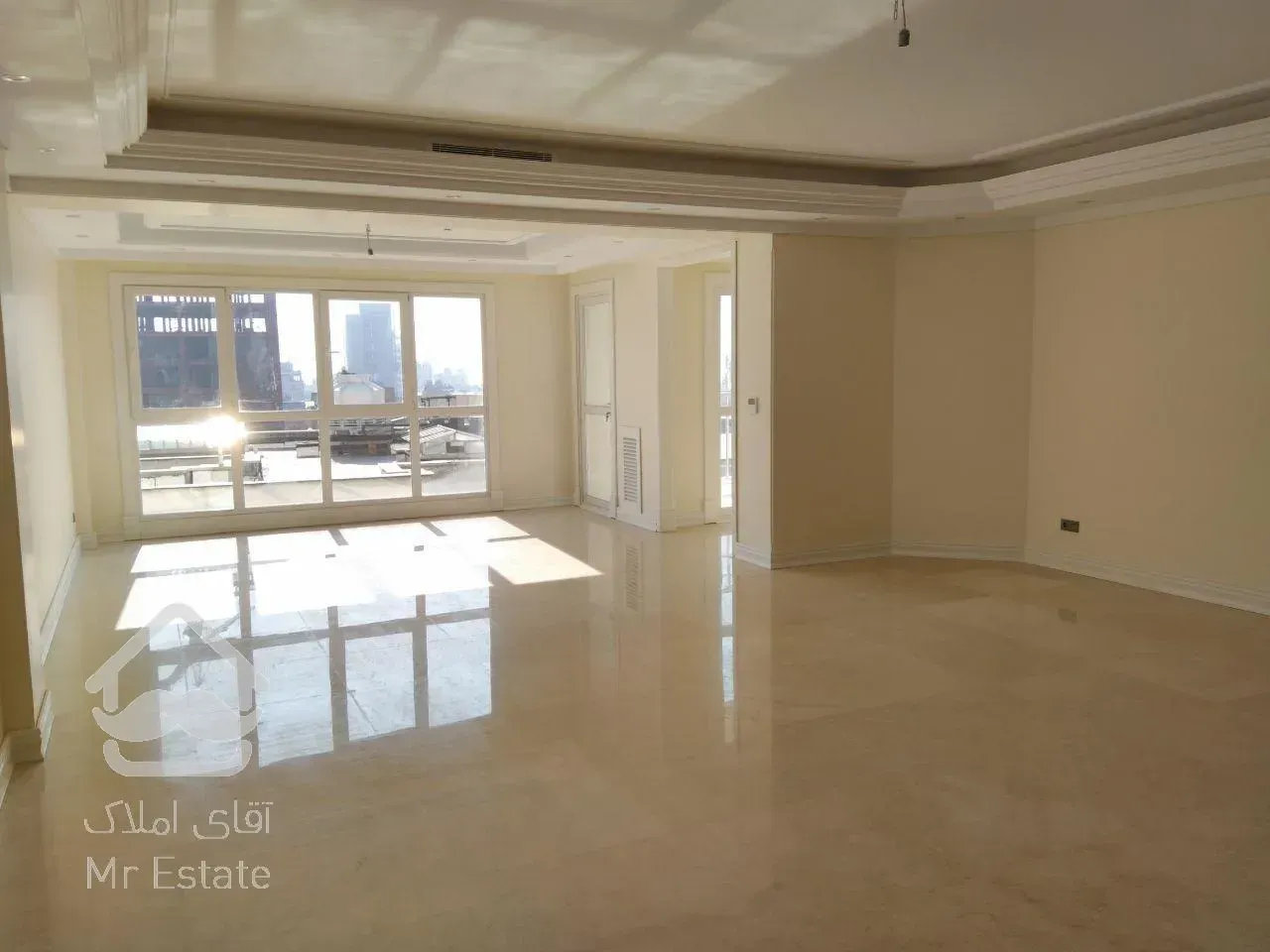 خرید آپارتمان 300 متری نیاوران