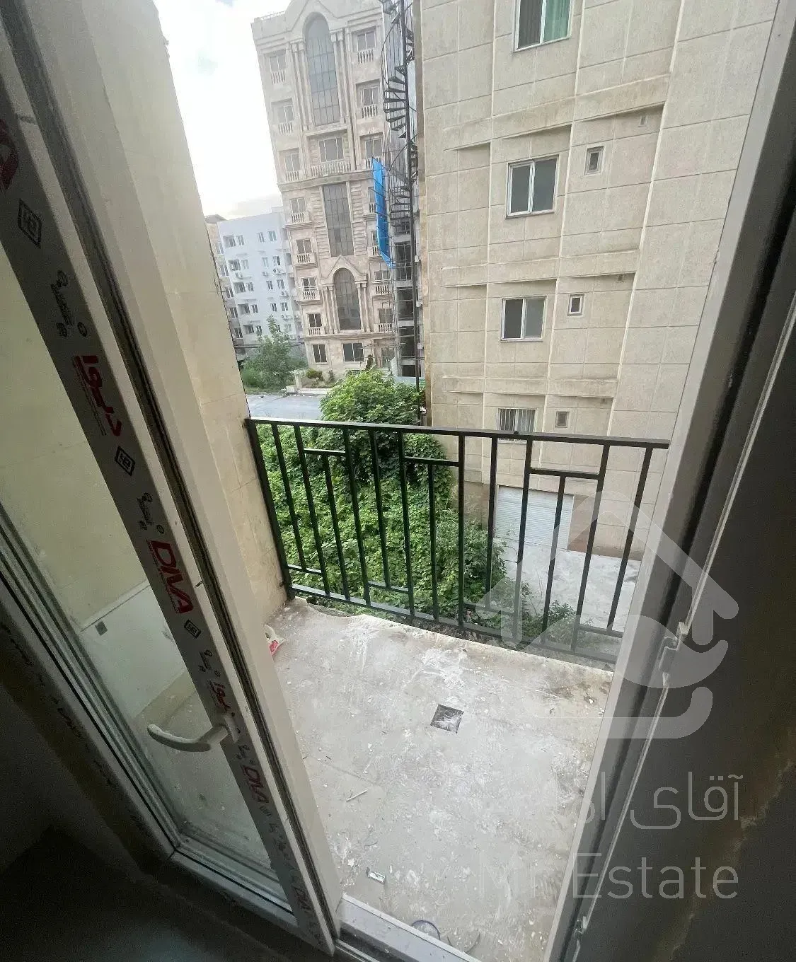 اپارتمان هراز،آفتاب ۳۶