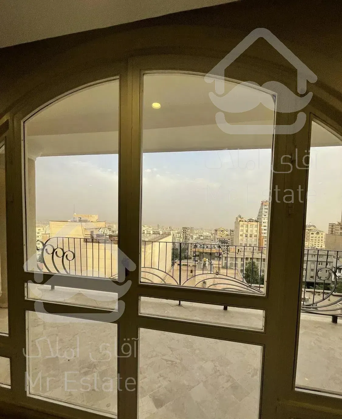 ۲۸۹ متر در ولنجک  طبقه