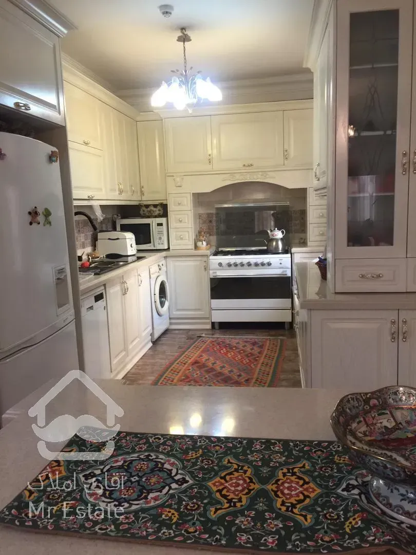 اجاره و رهن آپارتمان ولنجک 138  متر لوکس