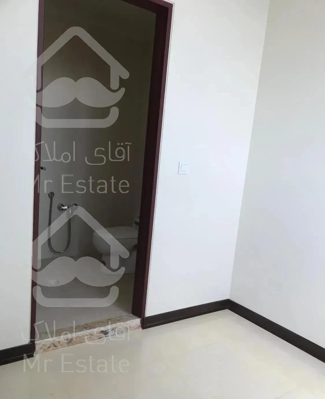 چیتگر۱۱۰متر۲اتاق کلیدنخوردجنوبی ویودریاچه برج برند